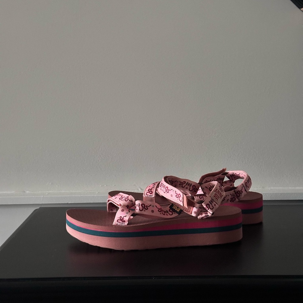 Teva/AnnaSui Collab